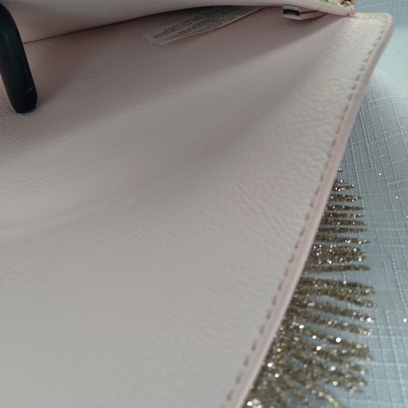 Betsey Johnson attachable floral wallet - Picture 6 of 7